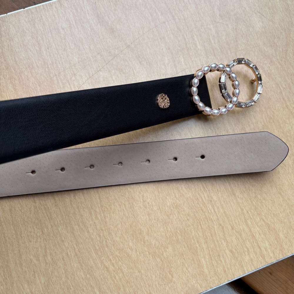 Vince Camuto Black Double Circle Faux Leather, Pearl, Crystal Detail Belt NWOT - Picture 10 of 14